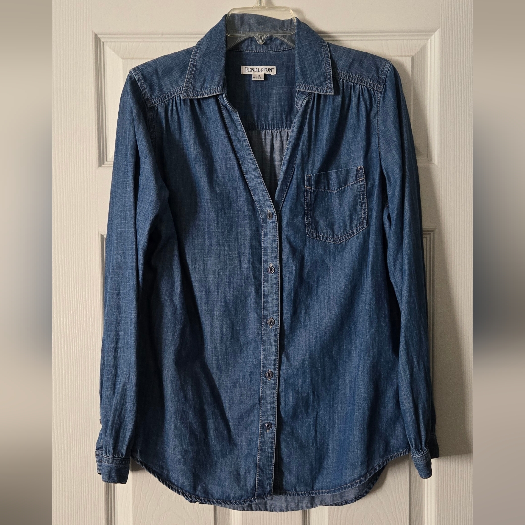 Pendleton Women's Size Medium Denim Jean Button-Up Shirt